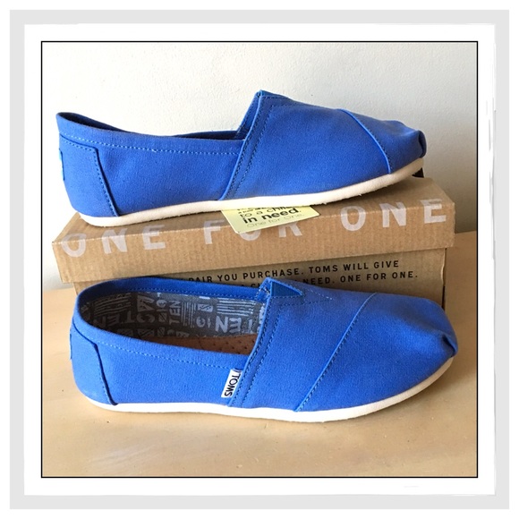 TOMS Medium Blue Classic Slip-Ons - Picture 1 of 4